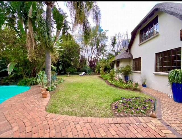 3 BEDROOM PROPERTY TO RENT IN FOURWAYS GARDENS